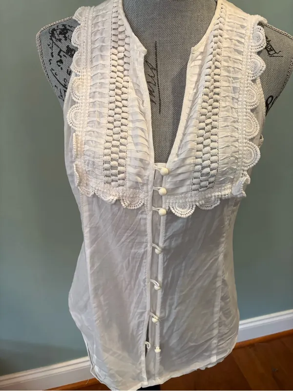 Express White Lace-Trim Button Front Camisole Blouse - Image 3