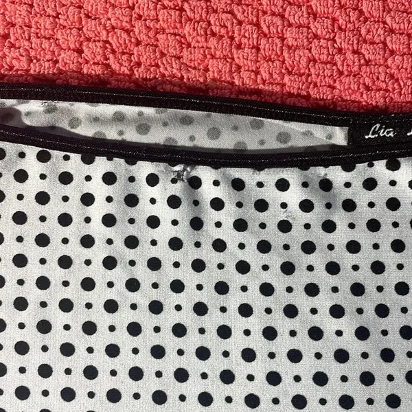 Lisa Lee Skirt stretchy/ pleated Size L - Image 4
