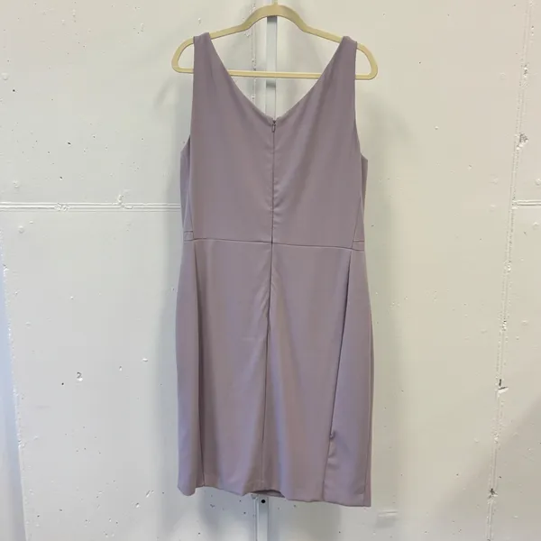 White House Black Market Lavender V-Neck Sheath Dress Size 16 Sleeveless Stretch - Image 2