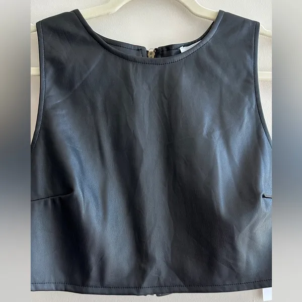 Kirious Faux Vegan Leather Cropped Tank Top, Black Tank, Women’s Size Large - Image 3