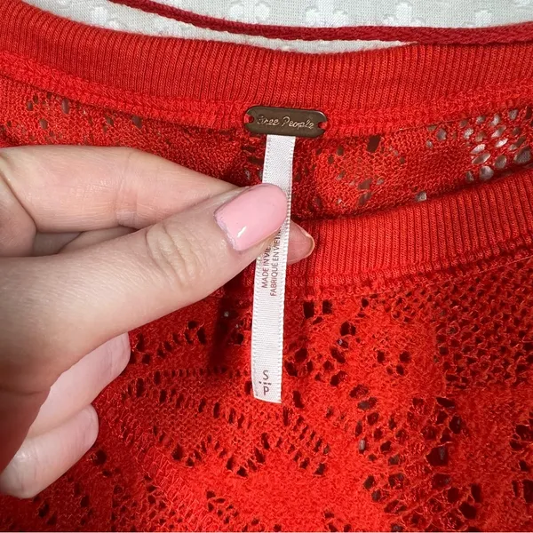 Free People‎ Orange Red Floral Eyelet Not Cold In This Top - Image 4