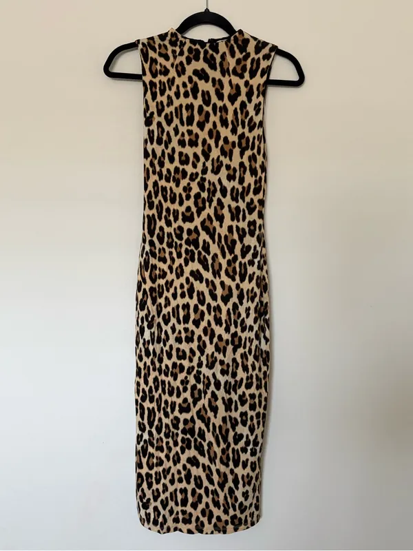 Alice + Olivia Delora Fitted Mock Neck Midi Dress Leopard Print - Image 5