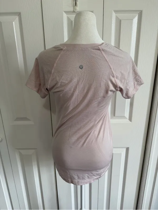 Lululemon Swiftly Tech T-Shirt 2.0 Heather Pink Size 6 - Image 5