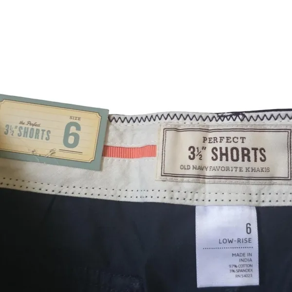 NWT Old Navy 3.5 Chino Shorts‎ - Image 3