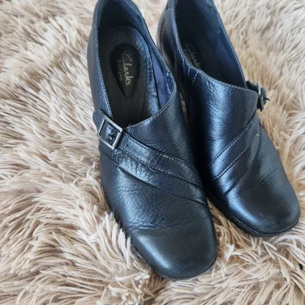 Clarks Artisan Women's Black Leather Upper Shoes Size 71/2 M - Image 7