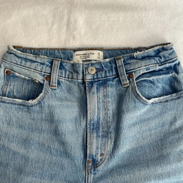 Abercrombie The 90s Straight Ultra high Rise - Image 4