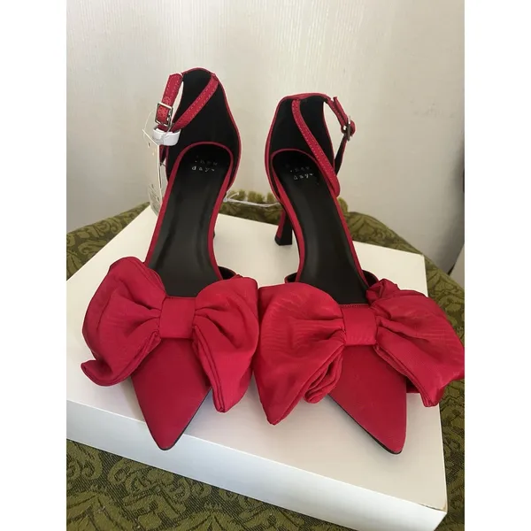 A New Day Women's Grace Red Bow Pumps with Memory Foam Insole 8.5 - Image 4