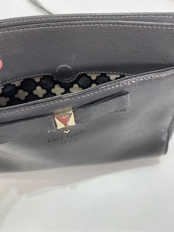 Kate Spade New York Gray Small Leather Crossbody Bag Outside Pocket Coquette - Image 10