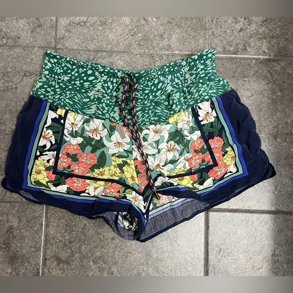 🐸Anthropologie • hei hei floral lotus shorts, Size XS - Image 2