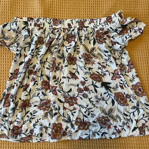 Old Navy off the should blouse - Image 3