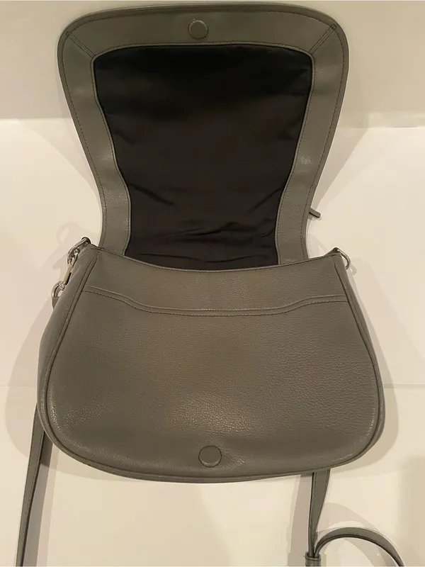 Marc Jacobs Empire Crossbody Bag Gray Pebbled Leather Purse - Image 4