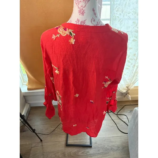 Fig and Flower Floral‎ Embroidered Roll Tab Blouse Top Medium Boho Relaxed Red - Image 5
