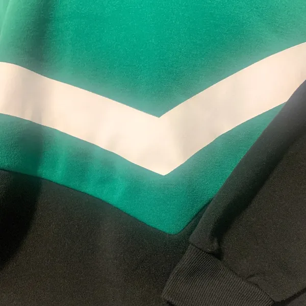 Women’s Cropped Hoodie Sweatshirt Green Size 1X - Image 2