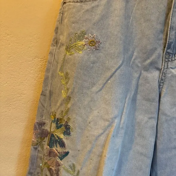 NWT Glitter Floral Jeans Size L - Image 6