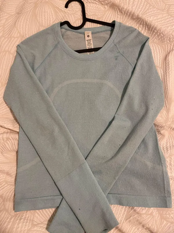Lululemon Swiftly Tech Long Sleeve Race Length - Image 2