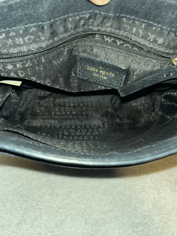 Kate Spade New York Pratt Street Small Rianne black pebbled leather crossbody - Image 10