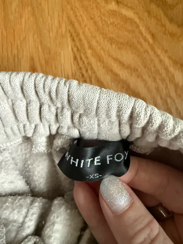 White fox sweatpants  - Image 3