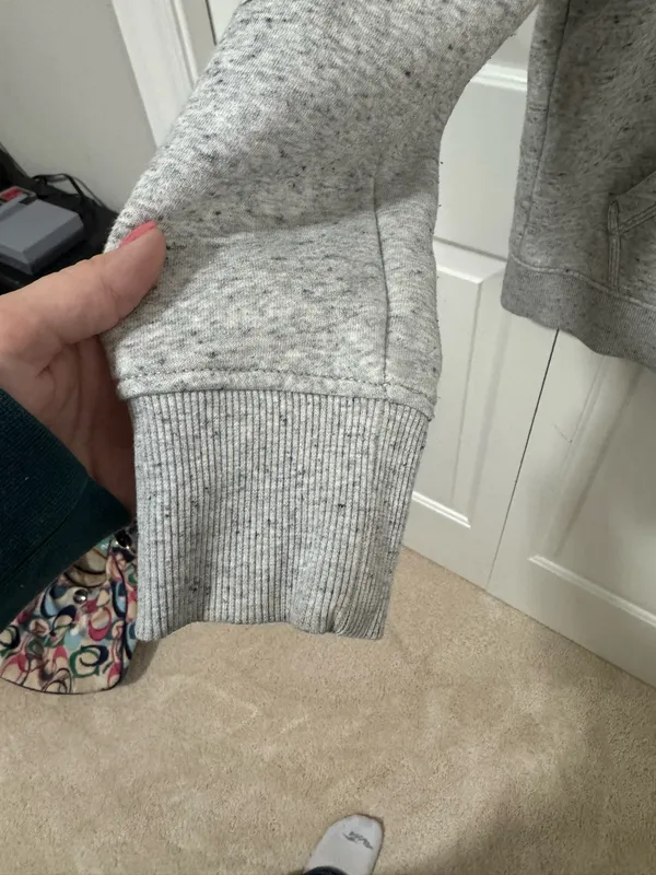 Carhartt Hoodie Grey Medium - Image 2