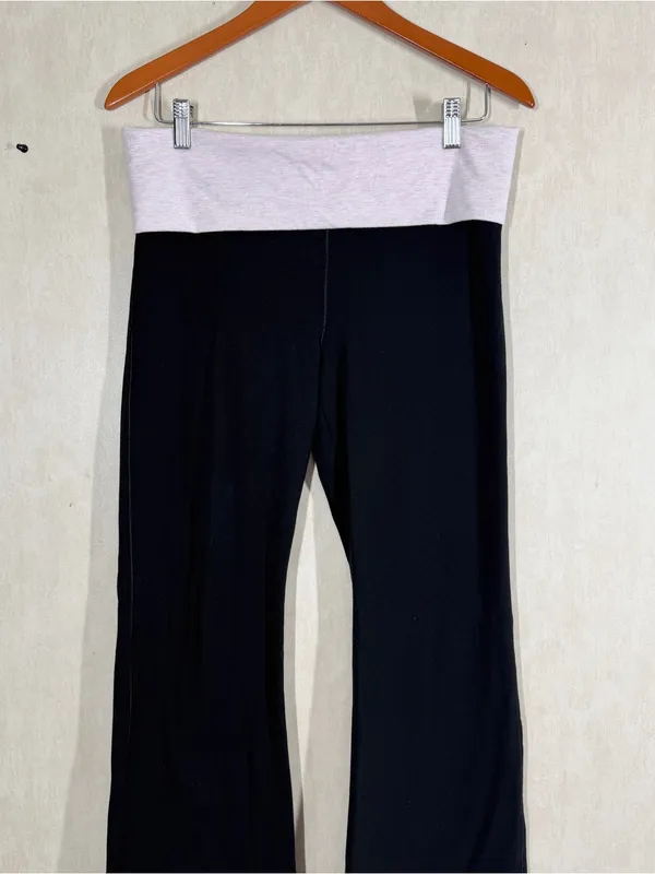 PINK Victoria’s Secret Allday Foldover Flare Leggings Pants in Black Pink L - Image 4