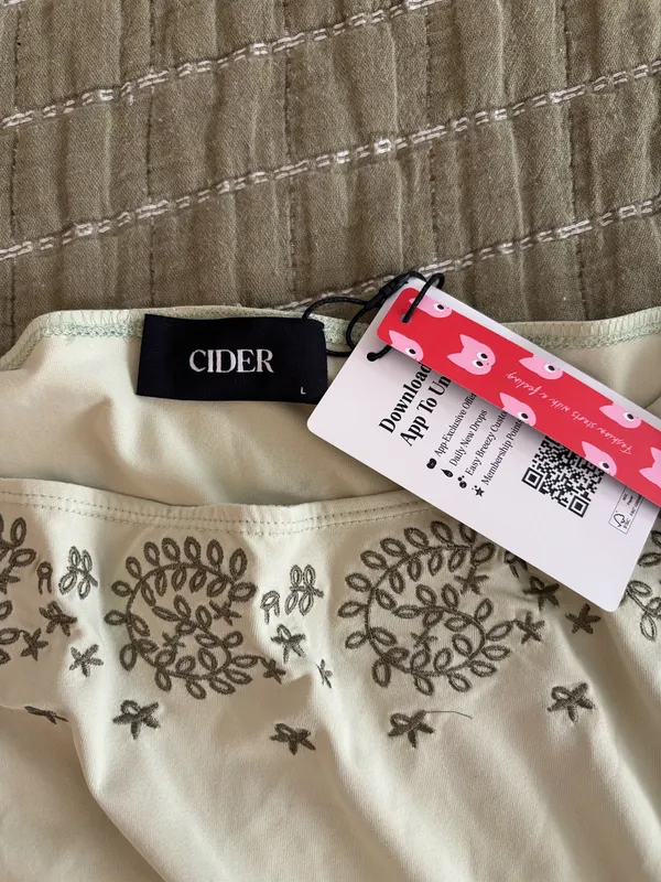 Cider Off-The-Shoulder Top - Image 4