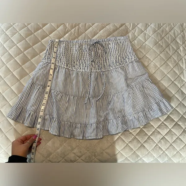 Francesca’s Blue and white stripped skirt with gold accents - Image 5
