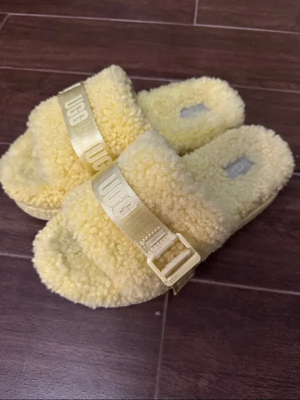 UGG Fluffita Platform Slippers - Image 2