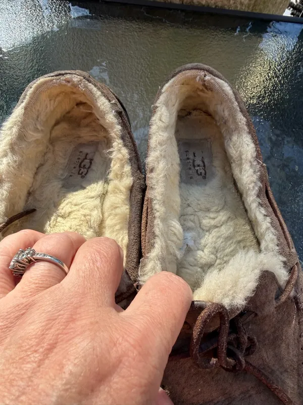UGG Australia Dakota Brown Sheepskin Moccasin Slippers Shoes Women Size 9 - Image 6