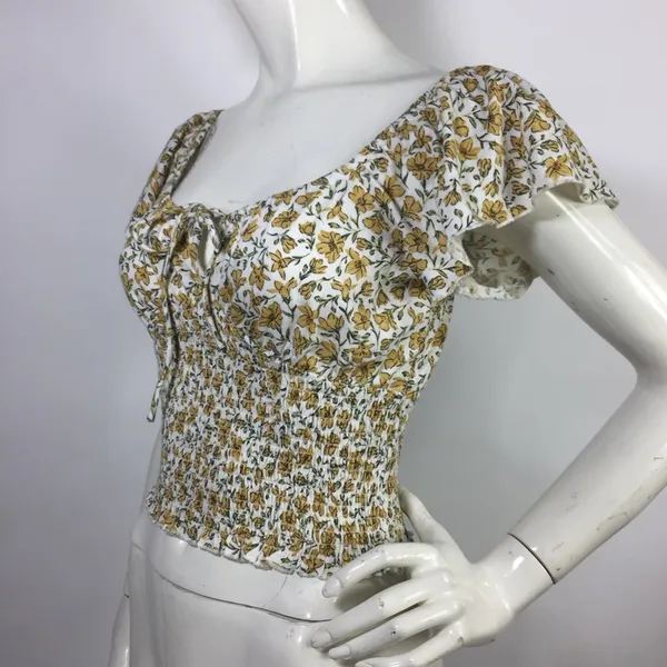 Billabong Smocked Floral Top Size L - Image 12