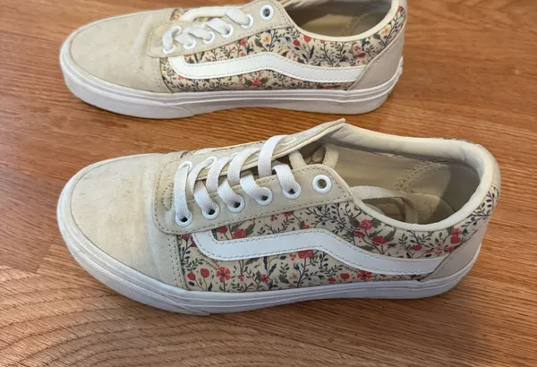 Vans Size 7 Floral Sneakers - Image 3