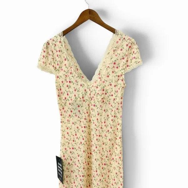 Lulus Liv Light Yellow Ditsy Floral Slip Midi Dress size M NWT - Image 5