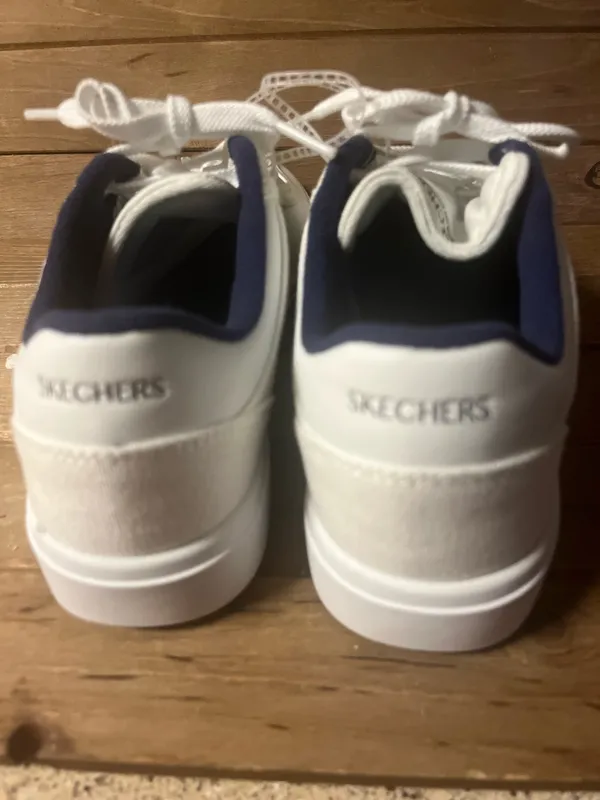 NWT Skechers White and Navy women's shoes size 8 - Image 3