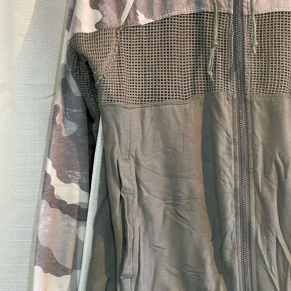 Mystree Camouflage and Mesh Panel Zip-Up Hoodie - Image 3
