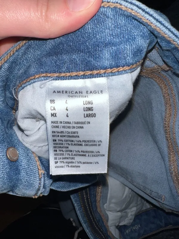 American Eagle Jeans - Image 3