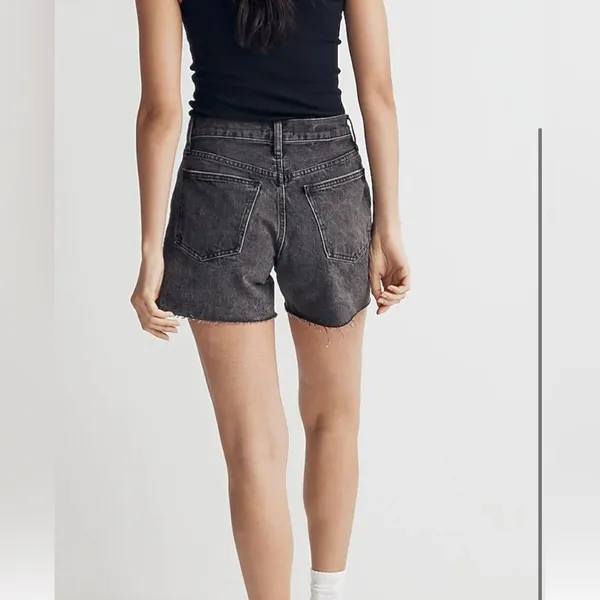 Madewell Relaxed Mid-Length Denim Shorts - Image 3