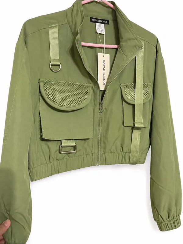 NWT Hot & Delicious Cropped Utility Cargo Jacket Small Olive Green Mesh Pockets - Image 5