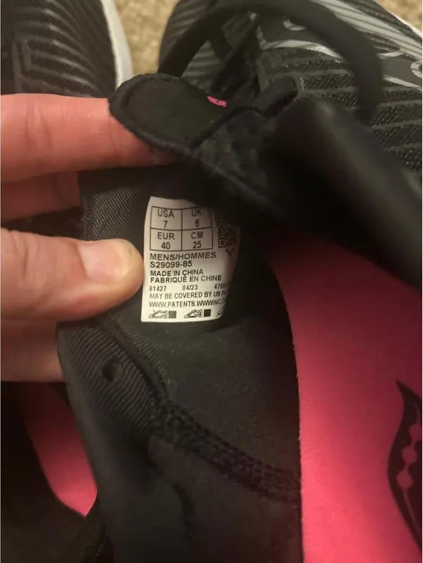 C303 soccer shoes no spikes as shown on photo size 7 - Image 3