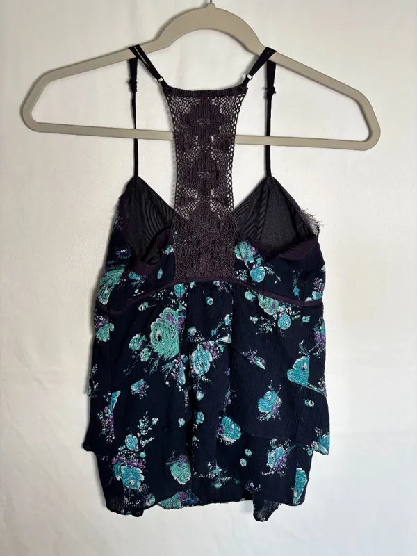 Free People floral lace-back cami top size 2 - Image 2