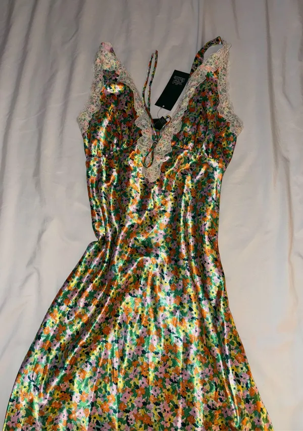 Target Maxi Floral Dress Satin - Image 2