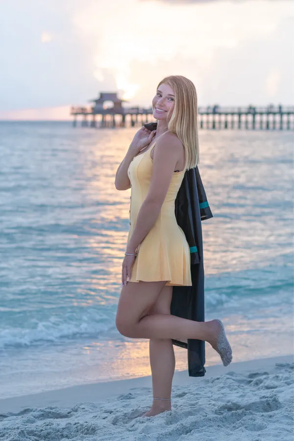 Forever 21 Romper Yellow - Image 5