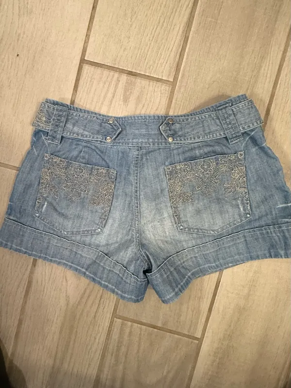 Armani Exchange Light Blue Denim Women's Shorts - Image 4