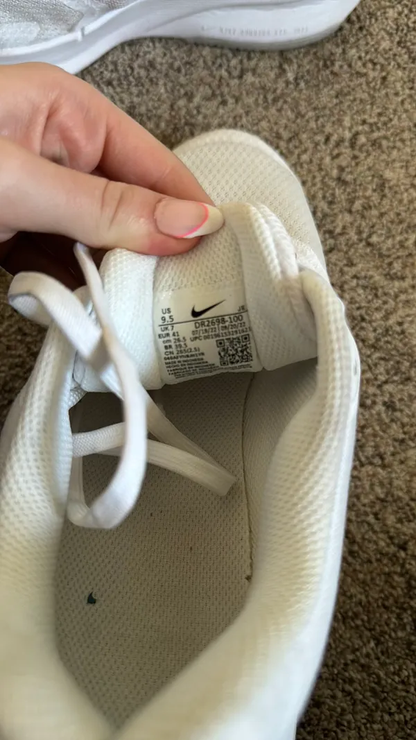 Nike Swift Run Tennis Shoes - Image 6