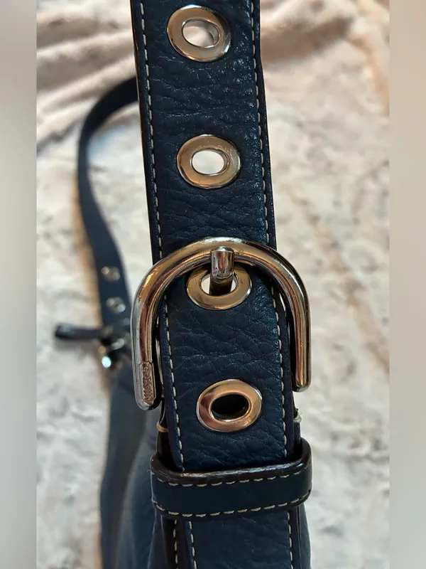 Vintage Coach Chelsea Navy Pebbled Leather East/West Duffle Baguette 14700 - Image 5
