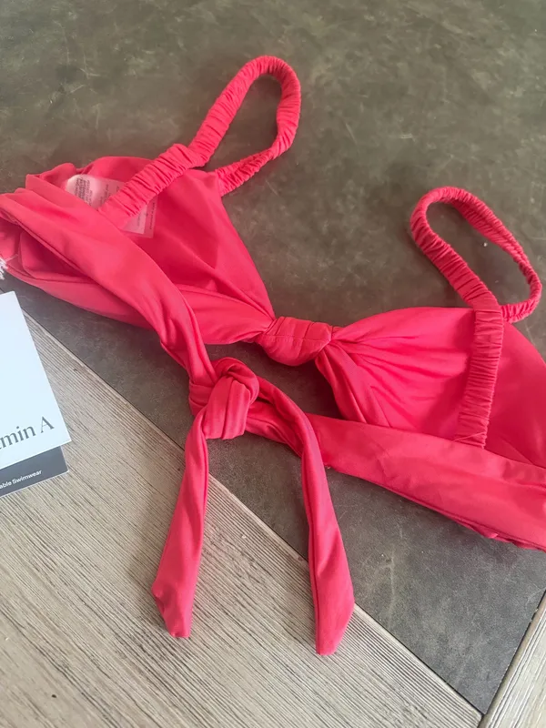 Vitamin A twist front tie back bikini top s - Image 5