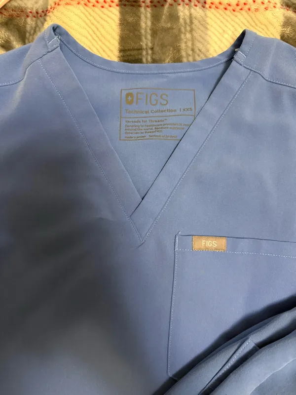 FIGS Scrub Set - Image 2
