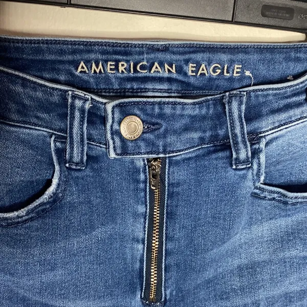 American Eagle distressed exposed zipper super hi-rise jegging crop jeans sz 4 - Image 5