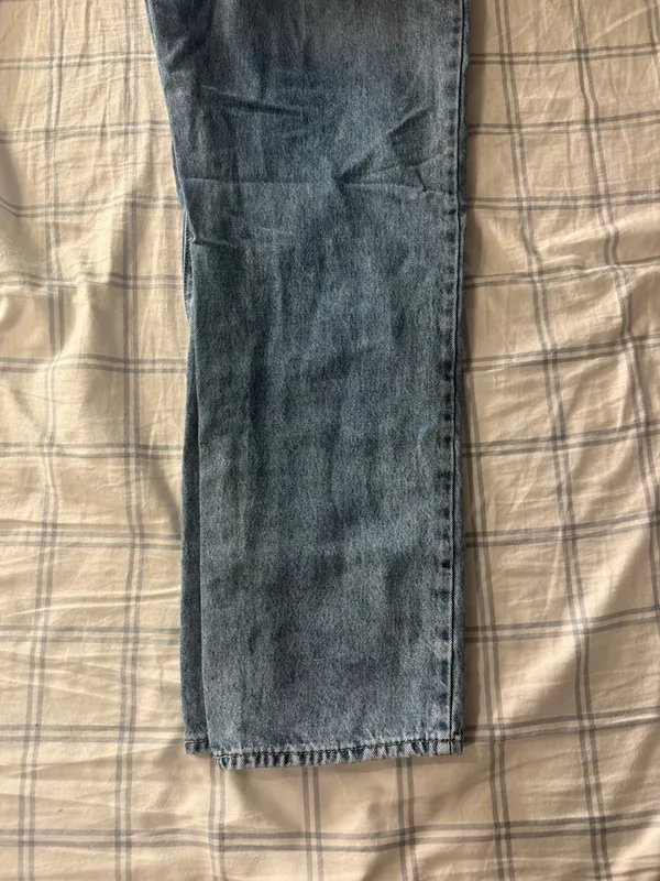 Levi’s ’94 Baggy Jeans – Light Wash – Size 30 - Image 3