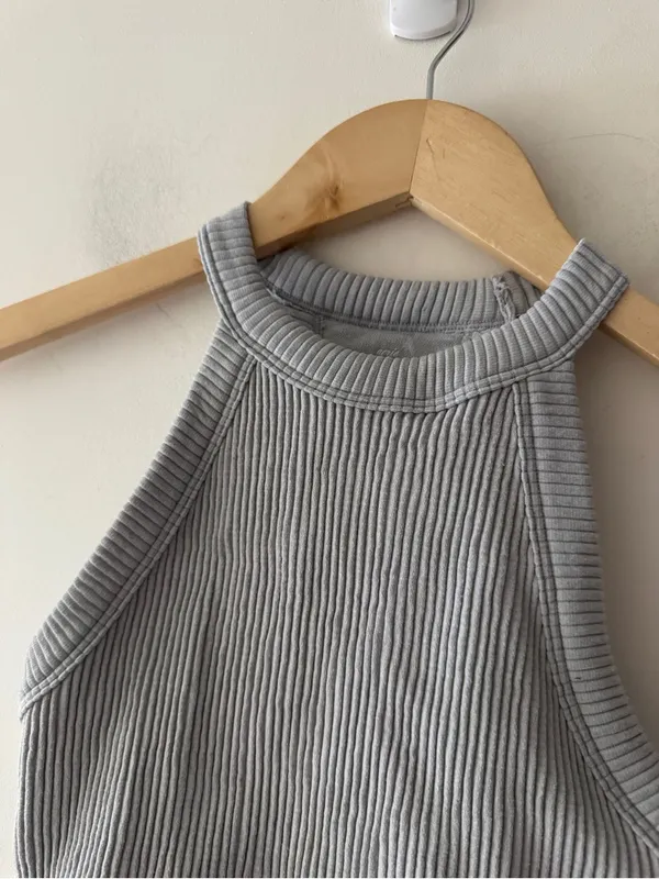Aerie NEW!! Gray Ribbed Superchill Seamless High Neck Bra Top - Image 2