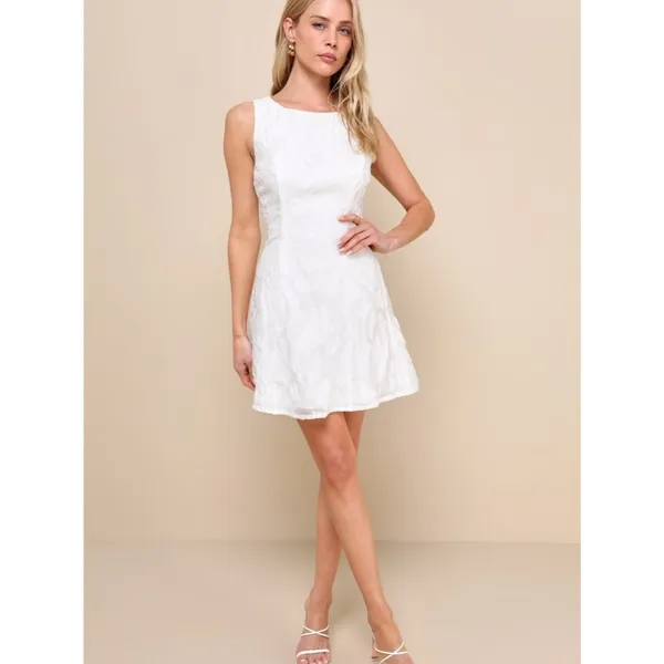 Lulus Exquisite Moments White Floral Jacquard Sleeveless Mini Dress Size Large - Image 3