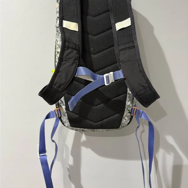Rare Lululemon Run From Work Backpack‎ Not So Petite Fleur Silver Spoon Camo K - Image 7