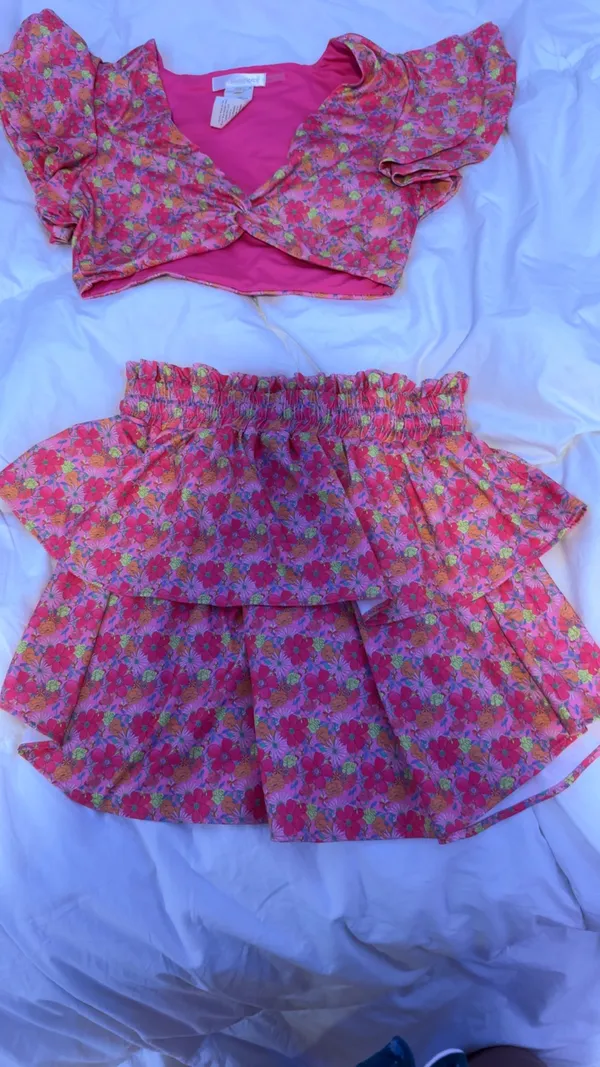 Love shack, fancy set - Image 5